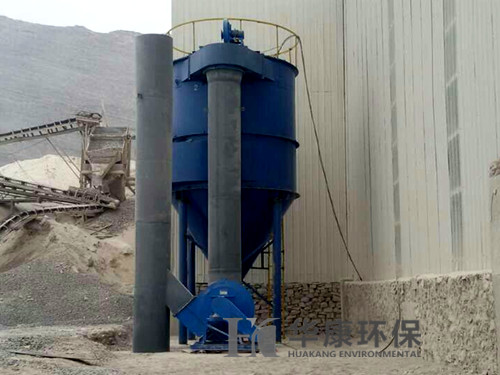 華康為山西石料廠生產的機械反吹風布袋除塵器安裝現(xiàn)場